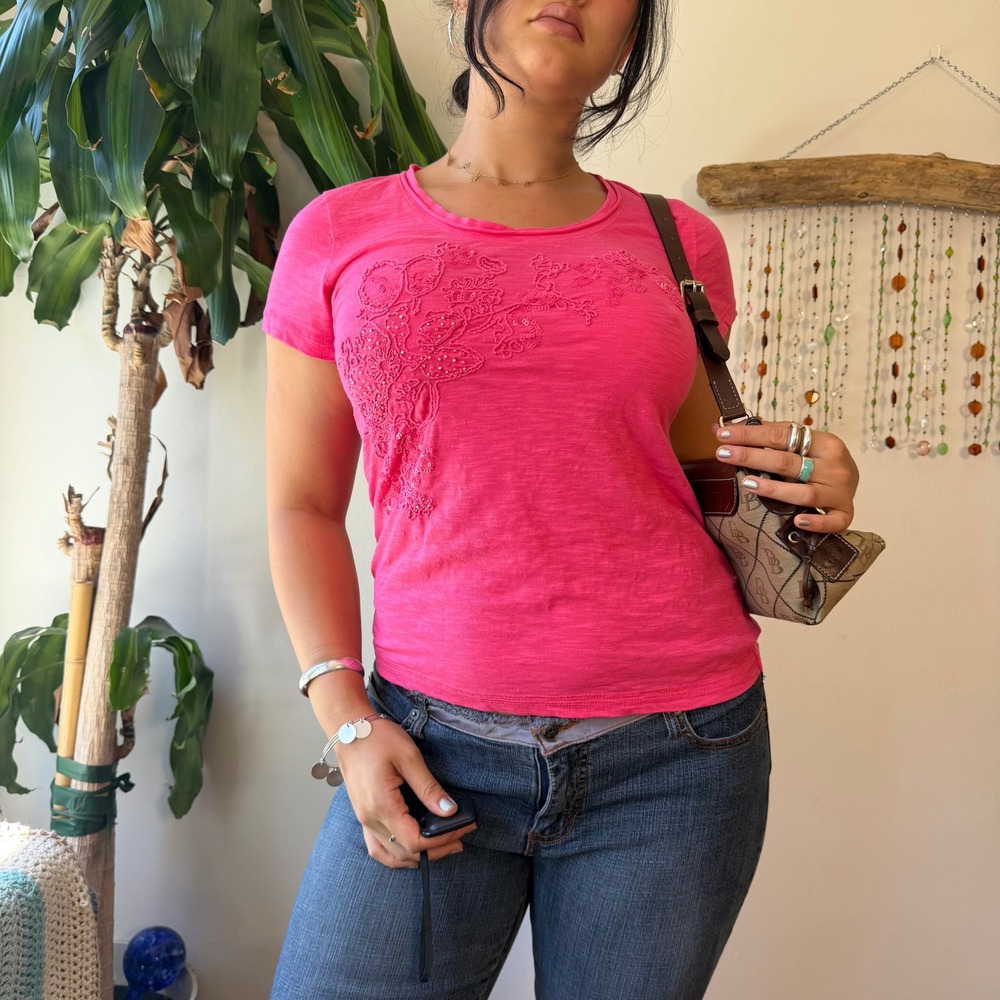 Sonoma Hot Pink Beaded Floral Decal Baby Tee Mcbling Boho PM Petite Tuscan mom